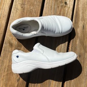 Womens size 8 nurse mates shoes